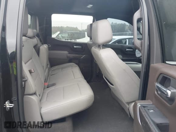 ✅ 2022 Chevrolet Silverado 1500 LTZ • VIN: 3GCUYGED6NG153001 • Lot: 43560026. Wystawiony na IAAI z przebiegiem 77 934 mil. Bezpłatny archiwum sprzedaży aukcyjnych z USA i szczegółowy raport historii pojazdu na DreamBid. Zdjęcie 8.