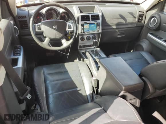 2011 Dodge Nitro Shock z VIN 1D4PT7GX1BW559691, wystawiony jako Copart lot #89531495 z przebiegiem 91 241 mil mil oraz Nie do naprawy • Non repairable. Historia ofert i sprzedaży dostępna na DreamBid. Obrazek 8.