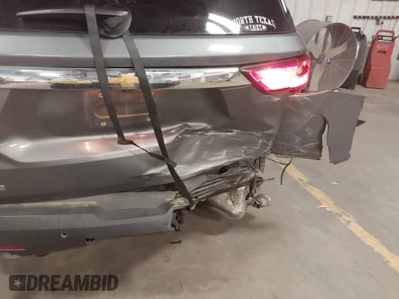 2020 Chevrolet Traverse LS with VIN 1GNERLKW5LJ153784, listed as a IAAI auction lot 41157698 with 94,672 mi miles and . Bid and sale history available at DreamBid. Image 6.