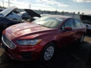 ✅ 2019 Ford Fusion S • VIN: 3FA6P0G79KR163876 • Lot: 82457385. Wystawiony na Copart z przebiegiem 82 139 mil. Bezpłatny archiwum sprzedaży aukcyjnych z USA i szczegółowy raport historii pojazdu na DreamBid. Zdjęcie 1.