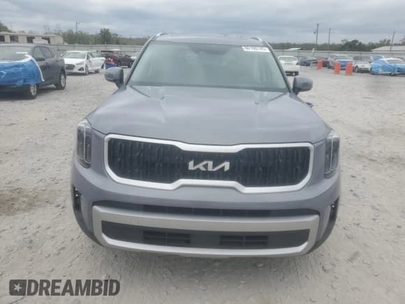 ✅ 2023 Kia Telluride EX • VIN: 5XYP34GC0PG353579 • Lot: 86160745. Listed on Copart with 87,334 mi. Free auction sales archive from the USA and detailed vehicle history report at DreamBid. Image 5.