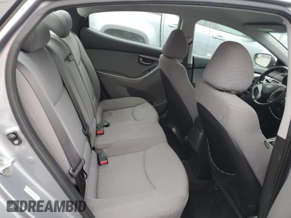 ✅ 2015 Hyundai Elantra SE • VIN: KMHDH4AE1FU279726 • Lot: 91322495. Listed on Copart with 159,911 mi. Free auction sales archive from the USA and detailed vehicle history report at DreamBid. Image 10.