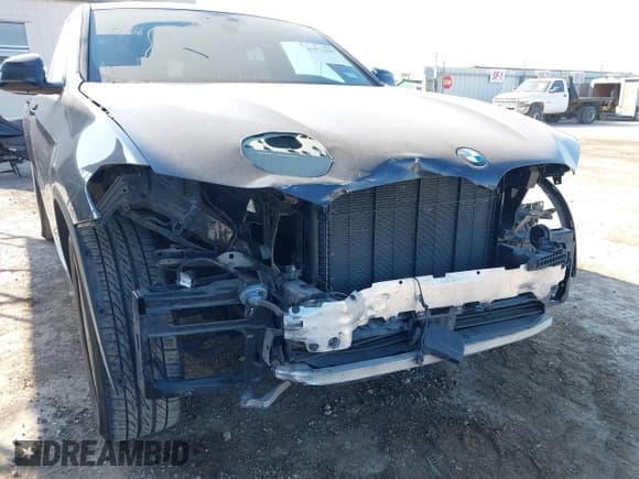 ✅ 2020 BMW X4 xDrive30i • VIN: 5UX2V1C08LLZ32525 • Lot: 41973195. Listed on IAAI with 85,222 mi. Free auction sales archive from the USA and detailed vehicle history report at DreamBid. Image 6.