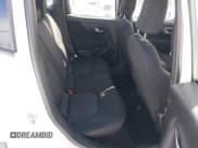 ✅ 2021 Jeep Renegade Jeepster • VIN: ZACNJDABXMPN11013 • Lot: 41394498. Wystawiony na IAAI z przebiegiem 56 035 mil. Bezpłatny archiwum sprzedaży aukcyjnych z USA i szczegółowy raport historii pojazdu na DreamBid. Zdjęcie 8.