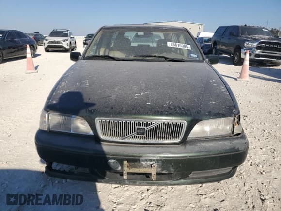✅ 1998 Volvo V70 GLT • VIN: YV1LW5675W2448769 • Lot: 86616005. Wystawiony na Copart z przebiegiem 188 393 mil. Bezpłatny archiwum sprzedaży aukcyjnych z USA i szczegółowy raport historii pojazdu na DreamBid. Zdjęcie 5.