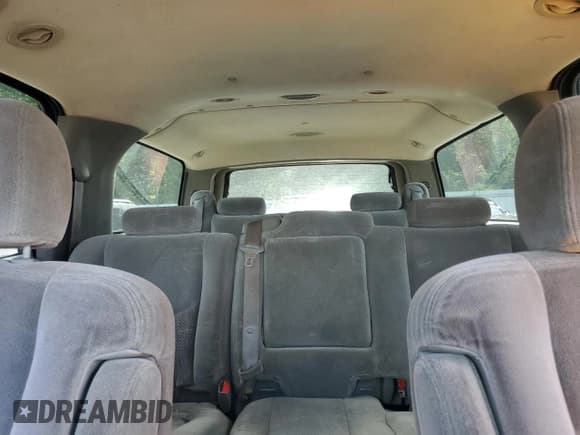 ✅ 2003 Chevrolet Suburban LS • VIN: 3GNEC16ZX3G342233 • Лот: 59468655. Опубликован ранее на Copart с пробегом 215 575 миль. Бесплатный доступ к архиву аукционных продаж из США и подробный отчёт об истории автомобиля на DreamBid. Изображение 10.