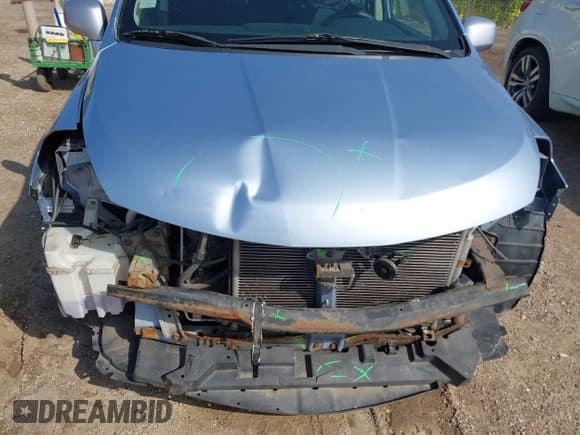 ✅ 2010 Nissan Versa S • VIN: 3N1BC1CP4AL384208 • Lot: 43107690. Wystawiony na IAAI z przebiegiem 191 091 mil. Bezpłatny archiwum sprzedaży aukcyjnych z USA i szczegółowy raport historii pojazdu na DreamBid. Zdjęcie 6.