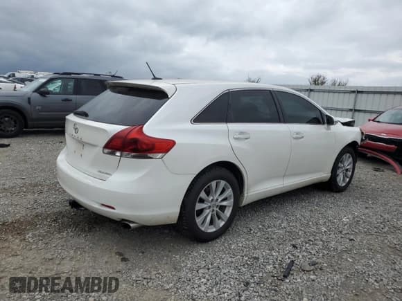 ✅ 2015 Toyota Venza XLE • VIN: 4T3BA3BB8FU075135 • Lot: 85476025. Listed on Copart with 133,588 mi. Free auction sales archive from the USA and detailed vehicle history report at DreamBid. Image 3.