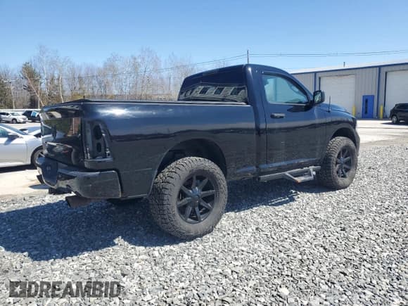 ✅ 2015 Ram 1500 Tradesman • VIN: 3C6JR7AT2FG560089 • Lot: 52805415. Wystawiony na Copart z przebiegiem 120 500 mil. Bezpłatny archiwum sprzedaży aukcyjnych z USA i szczegółowy raport historii pojazdu na DreamBid. Zdjęcie 3.