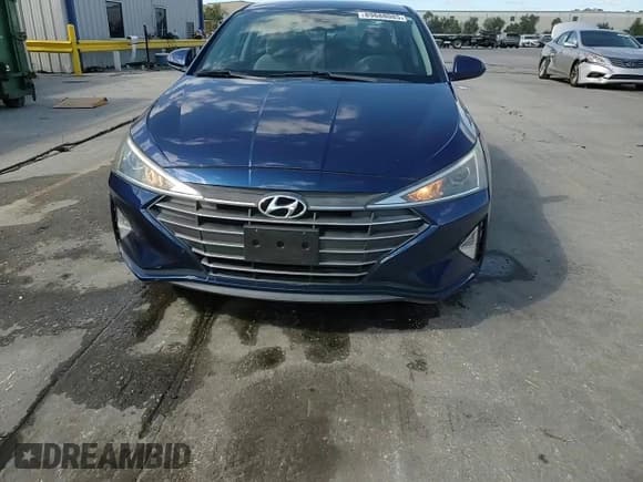 ✅ 2019 Hyundai Elantra SEL • VIN: 5NPD84LF5KH459290 • Lot: 89688085. Listed on Copart with 49,033 mi. Free auction sales archive from the USA and detailed vehicle history report at DreamBid. Image 13.