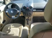 ✅ 2009 Volkswagen Beetle S • VIN: 3VWRG31YX9M403497 • Lot: 84438305. Wystawiony na Copart z przebiegiem 100 497 mil. Bezpłatny archiwum sprzedaży aukcyjnych z USA i szczegółowy raport historii pojazdu na DreamBid. Zdjęcie 8.