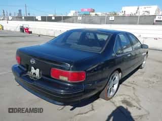 1996 Chevrolet Caprice 1SA Special Value с VIN 1G1BL52P7TR181193, выставлен на аукционе IAAI как лот 43175399 с пробегом Не указан миль и . История ставок и продаж доступна на DreamBid. Изображение 4.