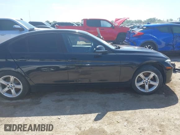✅ 2015 BMW 3 Series 320i • VIN: WBA3B1G5XFNT03858 • Lot: 42625688. Listed on IAAI with Not provided. Free auction sales archive from the USA and detailed vehicle history report at DreamBid. Image 13.