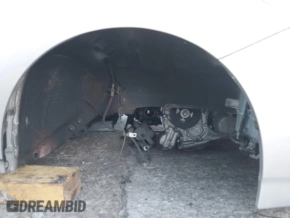 ✅ 2015 Toyota Prius Two • VIN: JTDKN3DU9F1992327 • Lot: 43778331. Wystawiony na IAAI z przebiegiem 218 119 mil. Bezpłatny archiwum sprzedaży aukcyjnych z USA i szczegółowy raport historii pojazdu na DreamBid. Zdjęcie 6.