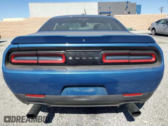 ✅ 2020 Dodge Challenger R/T 50th Anniversary • VIN: 2C3CDZBT4LH215401 • Lot: 69131955. Wystawiony na Copart z przebiegiem 49 610 mil. Bezpłatny archiwum sprzedaży aukcyjnych z USA i szczegółowy raport historii pojazdu na DreamBid. Zdjęcie 6.