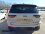 ✅ 2022 Jeep Grand Cherokee Limited • VIN: 1C4RJKBG8N8586661 • Lot: 41760327. Listed on IAAI with 43,894 mi. Free auction sales archive from the USA and detailed vehicle history report at DreamBid. Image 17.