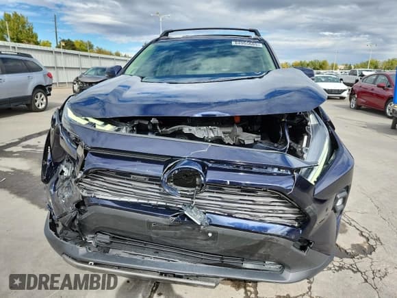 ✅ 2022 Toyota RAV4 Hybrid Limited • VIN: JTMD6RFV5ND069323 • Lot: 84955685. Listed on Copart with 40,123 mi. Free auction sales archive from the USA and detailed vehicle history report at DreamBid. Image 5.