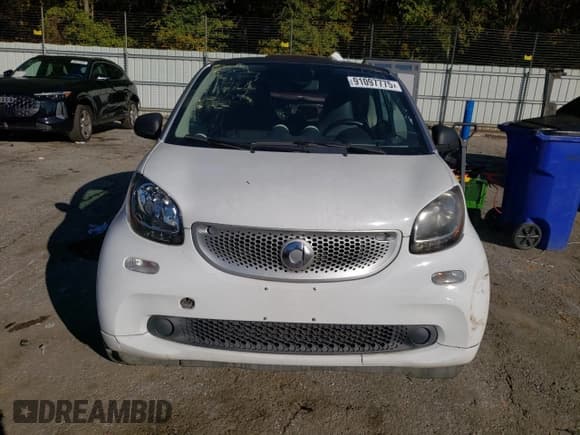✅ 2016 Smart fortwo Prime • VIN: WMEFJ5DA7GK142448 • Lot: 91097775. Listed on Copart with Not provided. Free auction sales archive from the USA and detailed vehicle history report at DreamBid. Image 5.
