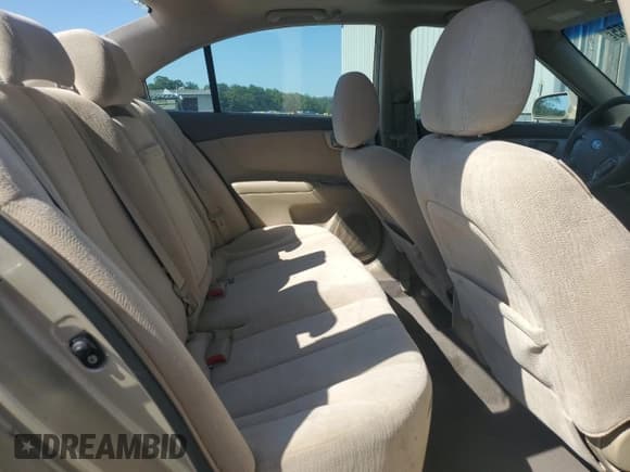 ✅ 2007 Kia Optima EX • VIN: KNAGE124775159825 • Lot: 71407155. Wystawiony na Copart z przebiegiem 104 600 mil. Bezpłatny archiwum sprzedaży aukcyjnych z USA i szczegółowy raport historii pojazdu na DreamBid. Zdjęcie 10.