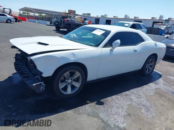 2017 Dodge Challenger SXT Plus z VIN 2C3CDZAG6HH639660, wystawiony jako IAAI lot #43218917 z przebiegiem 147 004 mil mil oraz . Historia ofert i sprzedaży dostępna na DreamBid. Obrazek 14.