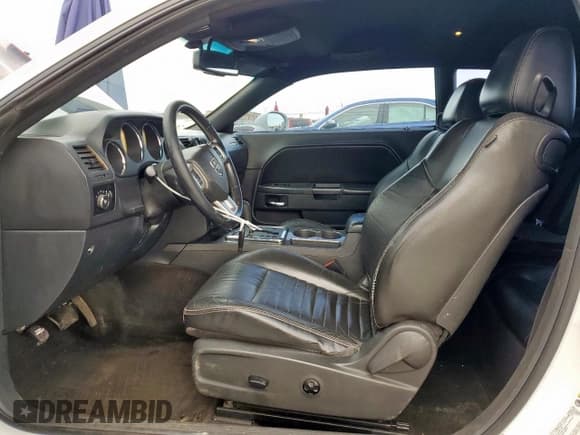 ✅ 2011 Dodge Challenger • VIN: 2B3CJ4DG3BH601959 • Lot: 47278005. Wystawiony na Copart z przebiegiem 243 984 mil. Bezpłatny archiwum sprzedaży aukcyjnych z USA i szczegółowy raport historii pojazdu na DreamBid. Zdjęcie 7.