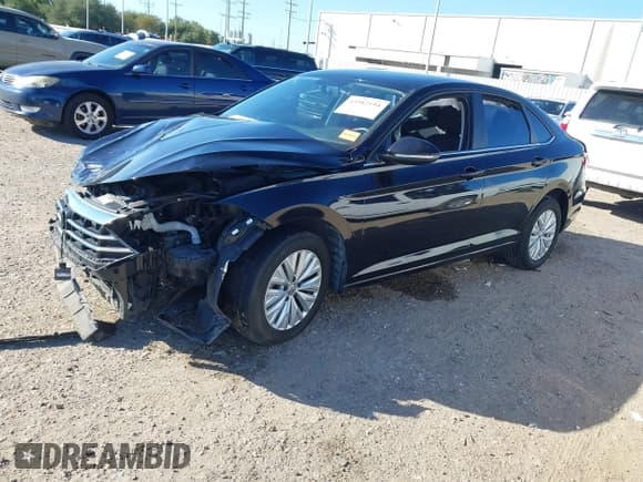 ✅ 2020 Volkswagen Jetta S • VIN: 3VWCB7BU3LM056643 • Lot: 43582154. Wystawiony na IAAI z przebiegiem 50 927 mil. Bezpłatny archiwum sprzedaży aukcyjnych z USA i szczegółowy raport historii pojazdu na DreamBid. Zdjęcie 2.