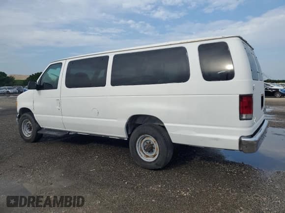 ✅ 2000 Ford Econoline Passenger XL • VIN: 1FBSS31L8YHB58360 • Лот: 71210605. Опубликован ранее на Copart с пробегом 119 842 миль. Бесплатный доступ к архиву аукционных продаж из США и подробный отчёт об истории автомобиля на DreamBid. Изображение 2.