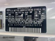 ✅ 2017 Kia Sorento EX • VIN: 5XYPHDA56HG270770 • Lot: 43248963. Listed on IAAI with 123,753 mi. Free auction sales archive from the USA and detailed vehicle history report at DreamBid. Image 9.