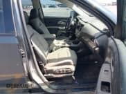 ✅ 2020 Chevrolet Traverse RS • VIN: 1GNERJKW9LJ289582 • Lot: 42695668. Listed on IAAI with Not provided. Free auction sales archive from the USA and detailed vehicle history report at DreamBid. Image 5.