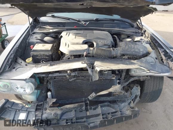 ✅ 2013 Dodge Challenger SXT • VIN: 2C3CDYAG2DH674474 • Lot: 41613428. Wystawiony na IAAI z przebiegiem 170 586 mil. Bezpłatny archiwum sprzedaży aukcyjnych z USA i szczegółowy raport historii pojazdu na DreamBid. Zdjęcie 10.