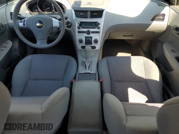 ✅ 2011 Chevrolet Malibu 1LS • VIN: 1G1ZB5E10BF259578 • Lot: 59447854. Wystawiony na Copart z przebiegiem 71 482 mil. Bezpłatny archiwum sprzedaży aukcyjnych z USA i szczegółowy raport historii pojazdu na DreamBid. Zdjęcie 8.