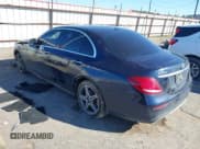 ✅ 2019 Mercedes-Benz E 300 • VIN: WDDZF4JB5KA523255 • Lot: 41731107. Listed on IAAI with 22,065 mi. Free auction sales archive from the USA and detailed vehicle history report at DreamBid. Image 3.