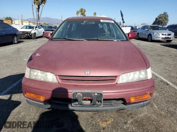 ✅ 1995 Honda Accord EX • VIN: 1HGCE1890SA014535 • Лот: 70295544. Опубликован ранее на Copart с пробегом 87 024 миль. Бесплатный доступ к архиву аукционных продаж из США и подробный отчёт об истории автомобиля на DreamBid. Изображение 5.