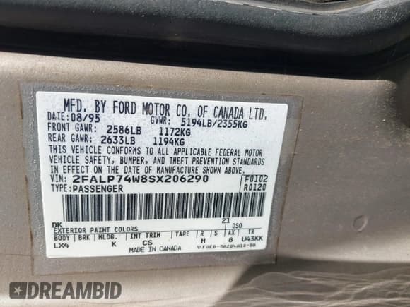 ✅ 1995 Ford Crown Victoria LX • VIN: 2FALP74W8SX206290 • Lot: 42780637. Wystawiony na IAAI z przebiegiem 76 453 mil. Bezpłatny archiwum sprzedaży aukcyjnych z USA i szczegółowy raport historii pojazdu na DreamBid. Zdjęcie 9.