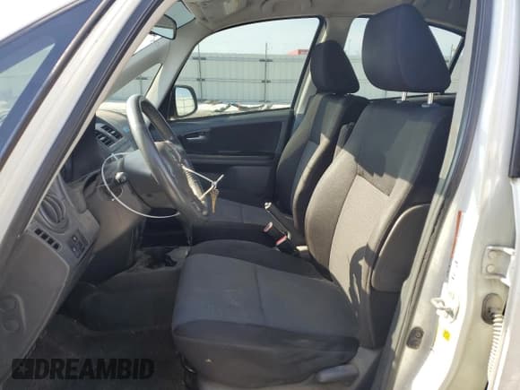 ✅ 2009 Suzuki SX4 Sport FWD • VIN: JS2YC414996204248 • Lot: 88124625. Wystawiony na Copart z przebiegiem Nie podano. Bezpłatny archiwum sprzedaży aukcyjnych z USA i szczegółowy raport historii pojazdu na DreamBid. Zdjęcie 7.