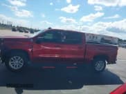 ✅ 2019 Chevrolet Silverado 1500 RST • VIN: 3GCPWDED0KG149801 • Lot: 43593303. Wystawiony na IAAI z przebiegiem 127 333 mil. Bezpłatny archiwum sprzedaży aukcyjnych z USA i szczegółowy raport historii pojazdu na DreamBid. Zdjęcie 14.