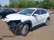 2021 Hyundai Kona SEL z VIN KM8K2CAA9MU615281, wystawiony jako IAAI lot #42403332 z przebiegiem 57 206 mil mil oraz . Historia ofert i sprzedaży dostępna na DreamBid. Obrazek 18.