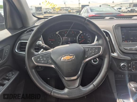 ✅ 2021 Chevrolet Equinox LT • VIN: 3GNAXJEV2ML379402 • Lot: 42504649. Wystawiony na IAAI z przebiegiem 58 647 mil. Bezpłatny archiwum sprzedaży aukcyjnych z USA i szczegółowy raport historii pojazdu na DreamBid. Zdjęcie 1.