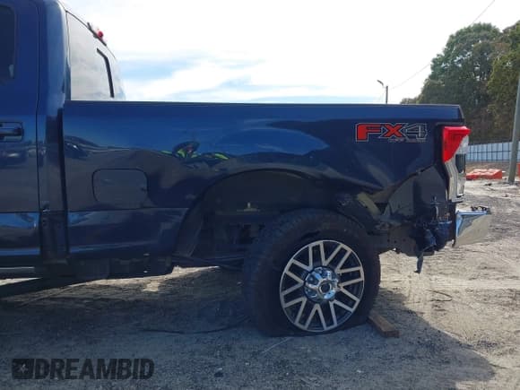 ✅ 2018 Ford F-250 King Ranch • VIN: 1FT7W2BTXJEB58348 • Lot: 43499086. Wystawiony na IAAI z przebiegiem 189 644 mil. Bezpłatny archiwum sprzedaży aukcyjnych z USA i szczegółowy raport historii pojazdu na DreamBid. Zdjęcie 20.