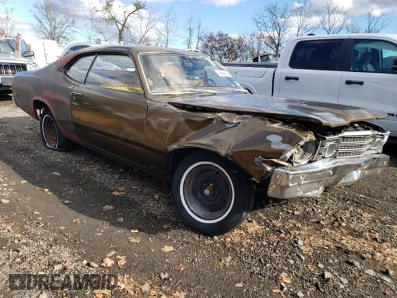 ✅ 1973 Plymouth Valiant • VIN: VL29G3B227366 • Lot: 79849464. Wystawiony na Copart z przebiegiem 87 122 mil. Bezpłatny archiwum sprzedaży aukcyjnych z USA i szczegółowy raport historii pojazdu na DreamBid. Zdjęcie 4.