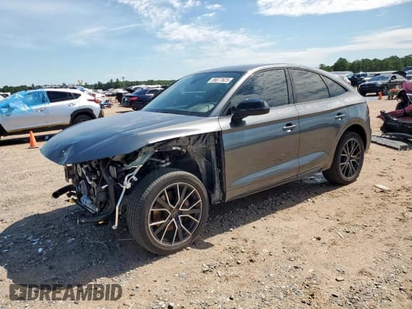 ✅ 2023 Audi SQ5 Sportback Premium Plus • VIN: WA124AFY8P2100971 • Лот: 56677625. Опубликован ранее на Copart с пробегом 24 114 миль. Бесплатный доступ к архиву аукционных продаж из США и подробный отчёт об истории автомобиля на DreamBid. Изображение 1.