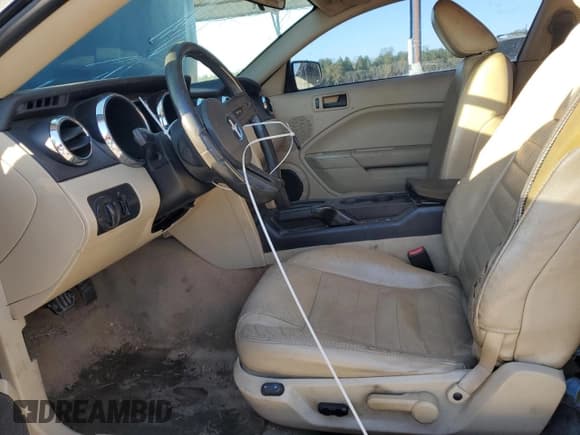 ✅ 2006 Ford Mustang GT Deluxe • VIN: 1ZVFT82H865238822 • Lot: 81996824. Listed on Copart with 201,826 mi. Free auction sales archive from the USA and detailed vehicle history report at DreamBid. Image 7.