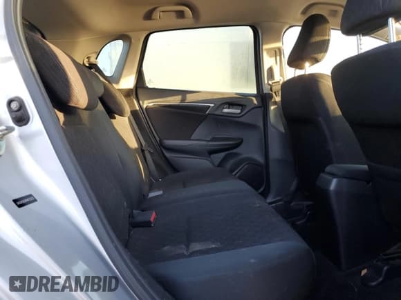 ✅ 2015 Honda Fit LX • VIN: 3HGGK5G58FM723223 • Лот: 89914365. Опубликован ранее на Copart с пробегом 84 780 миль. Бесплатный доступ к архиву аукционных продаж из США и подробный отчёт об истории автомобиля на DreamBid. Изображение 11.