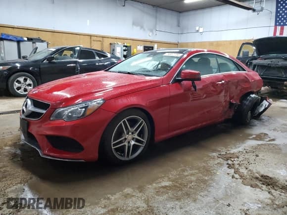 ✅ 2016 Mercedes-Benz E 400 • VIN: WDDKJ6FB0GF319476 • Lot: 79857734. Listed on Copart with 37,913 mi. Free auction sales archive from the USA and detailed vehicle history report at DreamBid. Image 1.