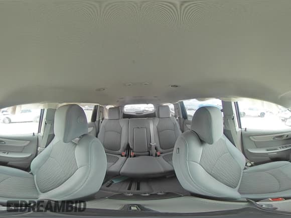 ✅ 2017 Chevrolet Traverse LS • VIN: 1GNKRFKD1HJ260339 • Lot: 70948874. Wystawiony na Copart z przebiegiem 187 263 mil. Bezpłatny archiwum sprzedaży aukcyjnych z USA i szczegółowy raport historii pojazdu na DreamBid. Zdjęcie 13.