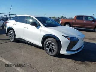 ✅ 2025 Lexus RZ 300e Premium • VIN: JTJABABB6SA009637 • Lot: 43483166. Listed on IAAI with 237 mi. Free auction sales archive from the USA and detailed vehicle history report at DreamBid. Image 1.