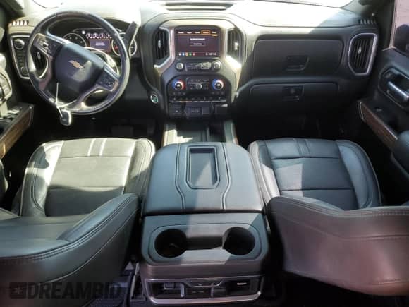 2020 Chevrolet Silverado 3500HD High Country z VIN 1GC4YVEYXLF105443, wystawiony jako Copart lot #52015675 z przebiegiem 73 070 mil mil oraz Szkoda całkowita • Salvage title. Historia ofert i sprzedaży dostępna na DreamBid. Obrazek 8.