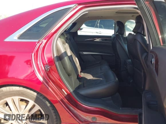 ✅ 2013 Lincoln MKZ • VIN: 3LN6L2GK1DR814907 • Lot: 43350729. Listed on IAAI with 199,963 mi. Free auction sales archive from the USA and detailed vehicle history report at DreamBid. Image 8.