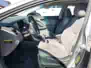 2014 Hyundai Elantra SE z VIN KMHDH4AE0EU126544, wystawiony jako Copart lot #82617775 z przebiegiem 217 356 mil mil oraz Szkoda całkowita • Salvage title. Historia ofert i sprzedaży dostępna na DreamBid. Obrazek 7.