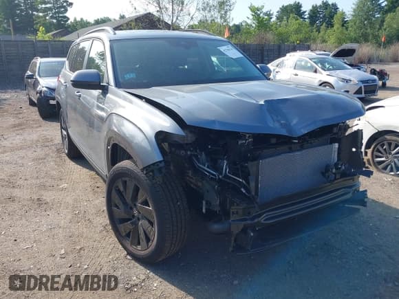 ✅ 2025 Volkswagen Atlas SE • VIN: 1V2KR2CA1SC526135 • Лот: 42706139. Опубликован ранее на IAAI с пробегом 2 706 миль. Бесплатный доступ к архиву аукционных продаж из США и подробный отчёт об истории автомобиля на DreamBid. Изображение 1.